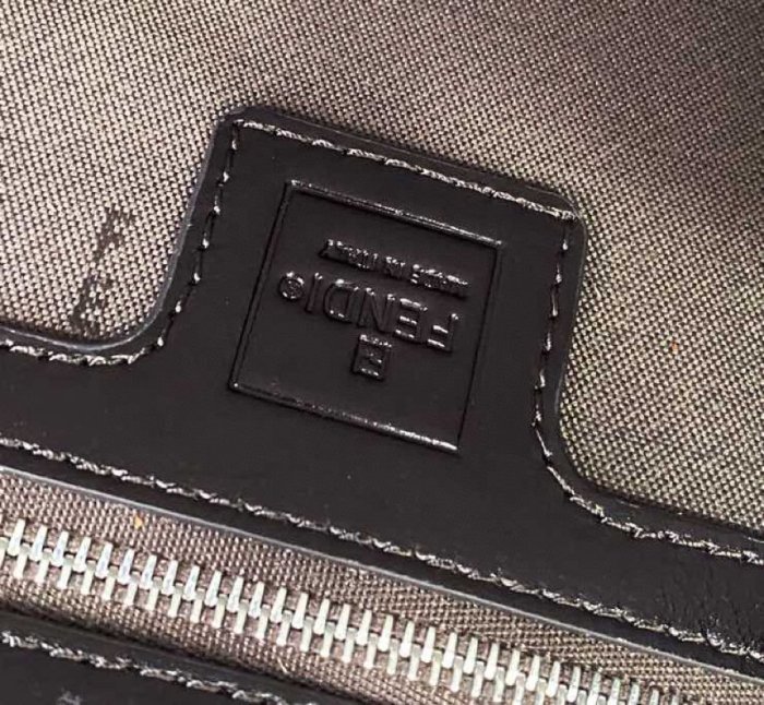 202103SS新作 FENDI フェンディ レディースショルダーバックスーパーコピー
