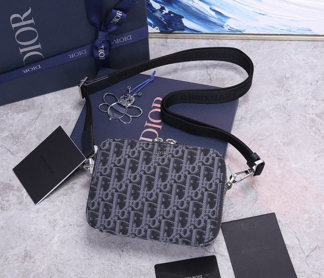 202103SS新作 Dior ディオール メンズ ショルダーバックスーパーコピー