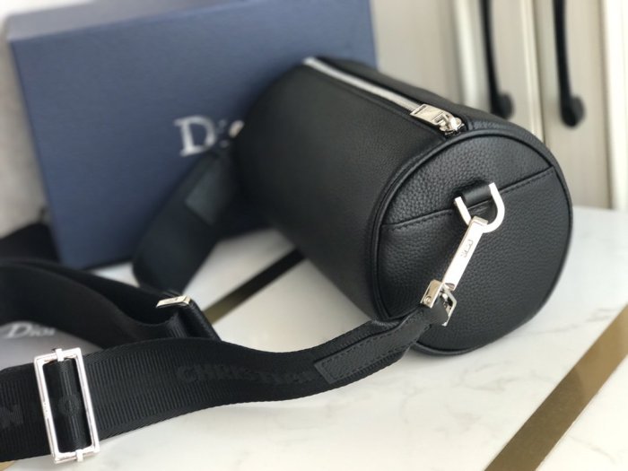 2021SS新作 Dior ディオール メンズ ショルダーバック スーパーコピー