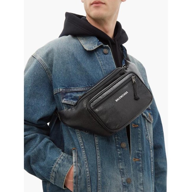2020SS新作 Balenciaga バレンシアガ メンズ ショルダーバック スーパーコピー
