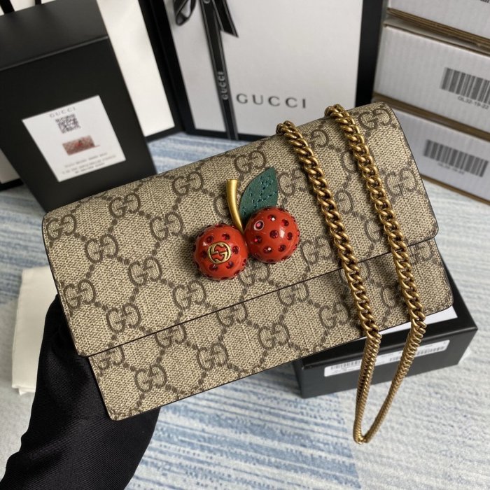 2021SS新作Gucci グッチ レディースショルダーバッグスーパーコピー