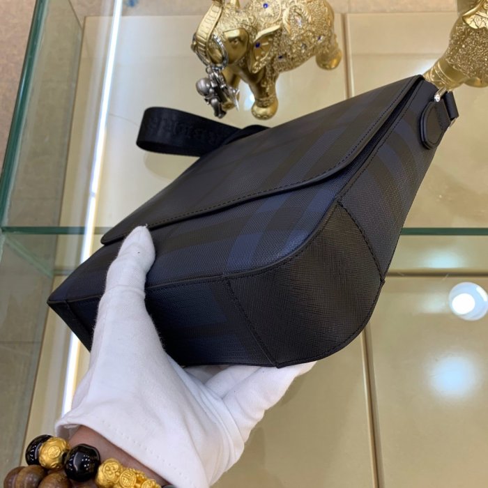 202103SS新作 Burberry バーバリー メンズ ショルダーバック スーパーコピー
