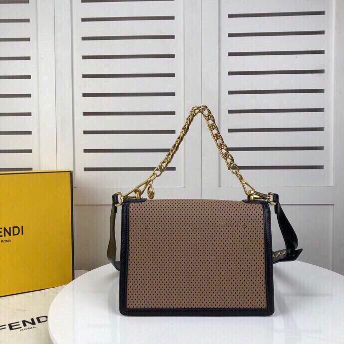 2020SS新作 FENDI フェンディ レディース ショルダーバック スーパーコピー