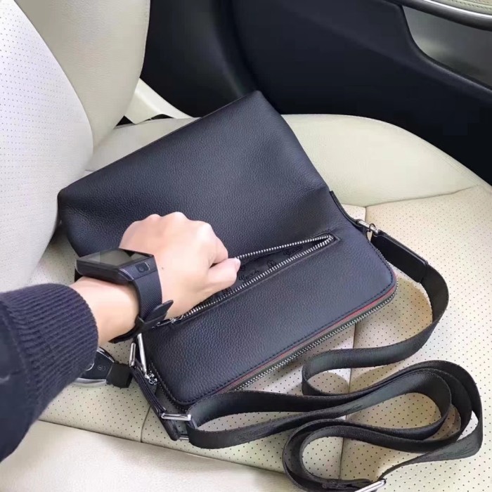 2020SS新作 Gucci グッチ メンズ ショルダーバックスーパーコピー