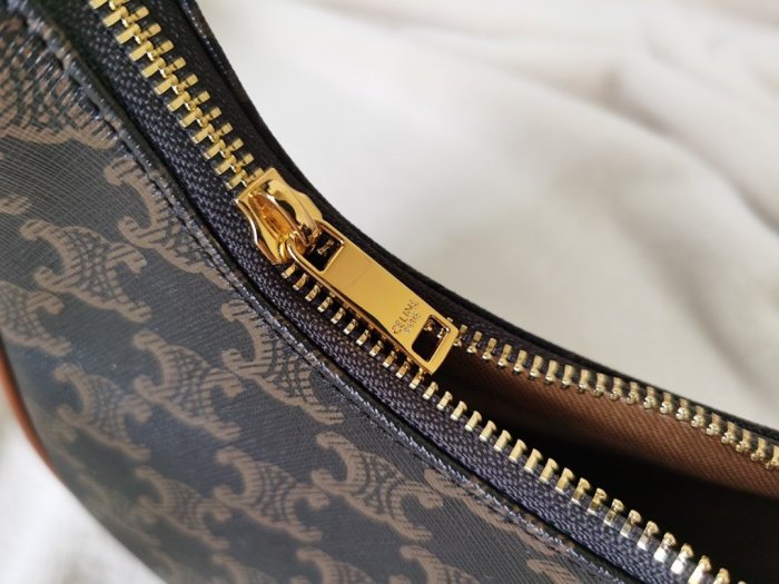 2020SS新作 Celine セリーヌ レディース ショルダーバック スーパーコピー