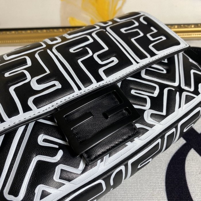 2020SS新作 FENDI フェンディ レディース ショルダーバック スーパーコピー