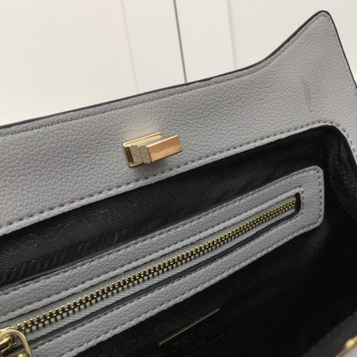 2021SS新作 Prada プラダ レディースハンドバックスーパーコピー