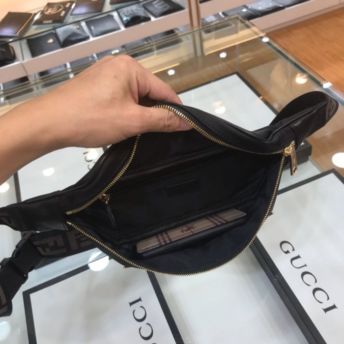 2020SS新作 FENDI フェンディ ショルダーバック スーパーコピー