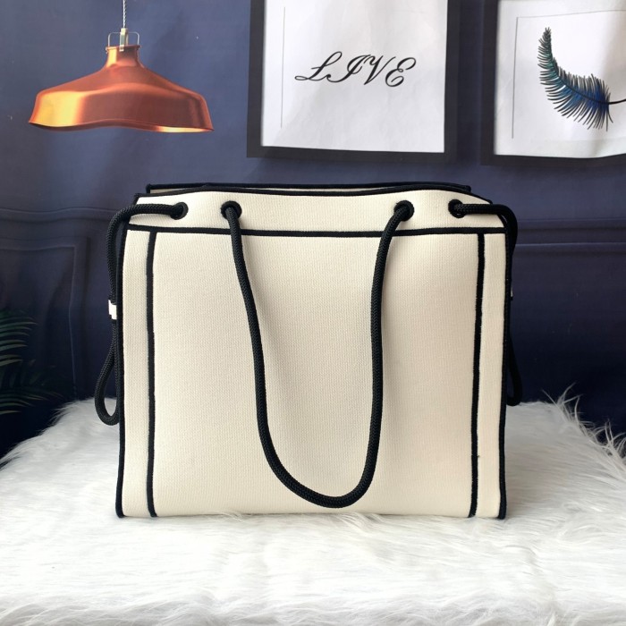 2020SS新作 FENDI フェンディ レディース ショルダーバック スーパーコピー