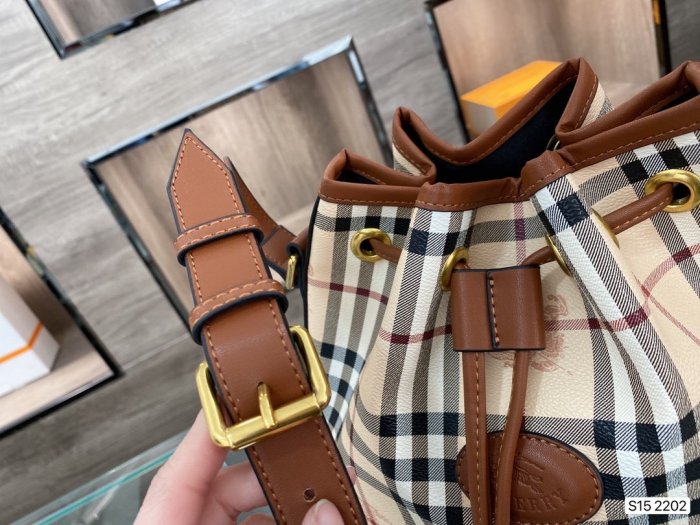 202103SS新作Burberryバーバリー レディース ショルダーバック スーパーコピー