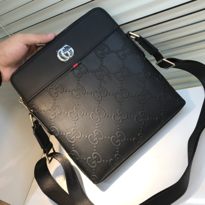 2020SS新作 Gucci グッチ メンズ ショルダーバックスーパーコピー