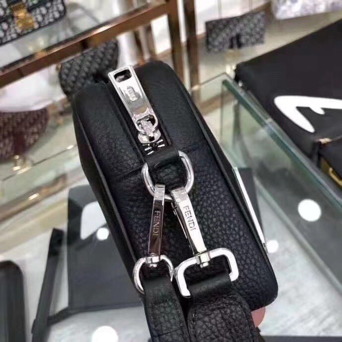 2021SS新作 FENDI フェンディ ショルダーバック スーパーコピー