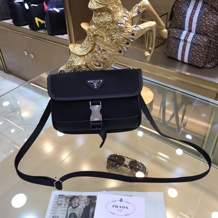 202103SS新作 メンズ Prada プラダ ショルダーバックスーパーコピー