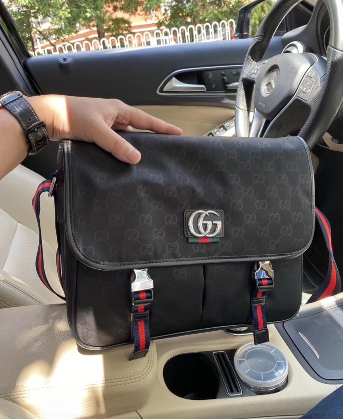 2020SS新作 Gucci グッチ メンズ ショルダーバックスーパーコピー