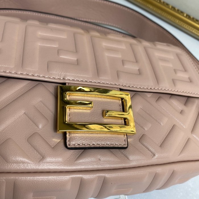 2020SS新作 FENDI フェンディ レディース ショルダーバック スーパーコピー