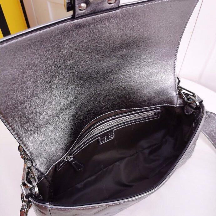 2020SS新作 FENDI フェンディ レディース ショルダーバック スーパーコピー