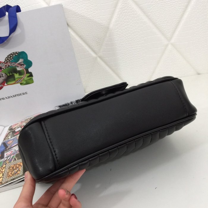2021SS新作 Prada プラダ レディース ショルダーバックスーパーコピー