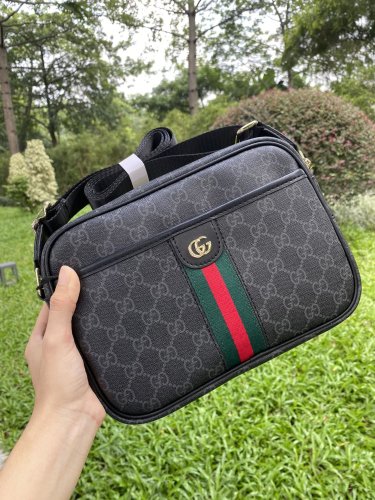 2021SS新作 Gucci グッチ メンズ ショルダーバックスーパーコピー