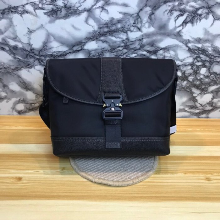 2020SS新作 Dior ディオール メンズ ショルダーバック スーパーコピー