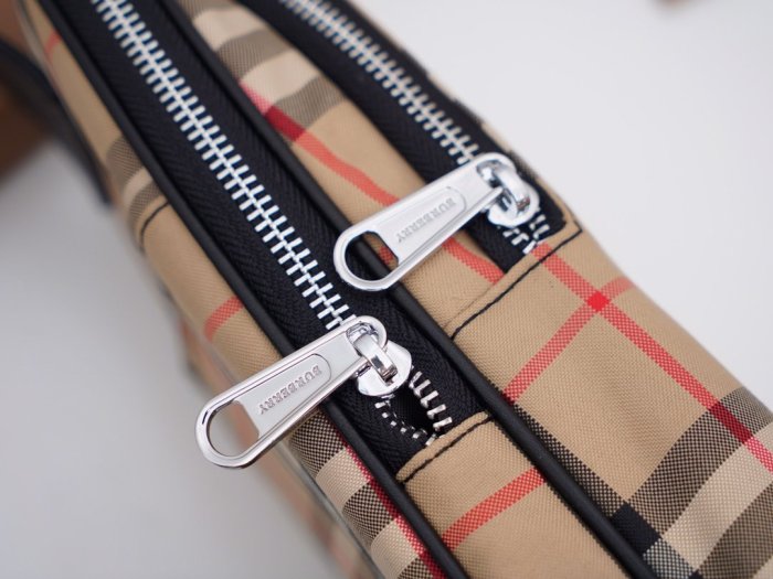 202103SS新作 Burberry バーバリー メンズ ショルダーバック スーパーコピー