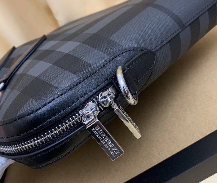 2020SS新作 Burberry バーバリー メンズ ハンドバックスーパーコピー