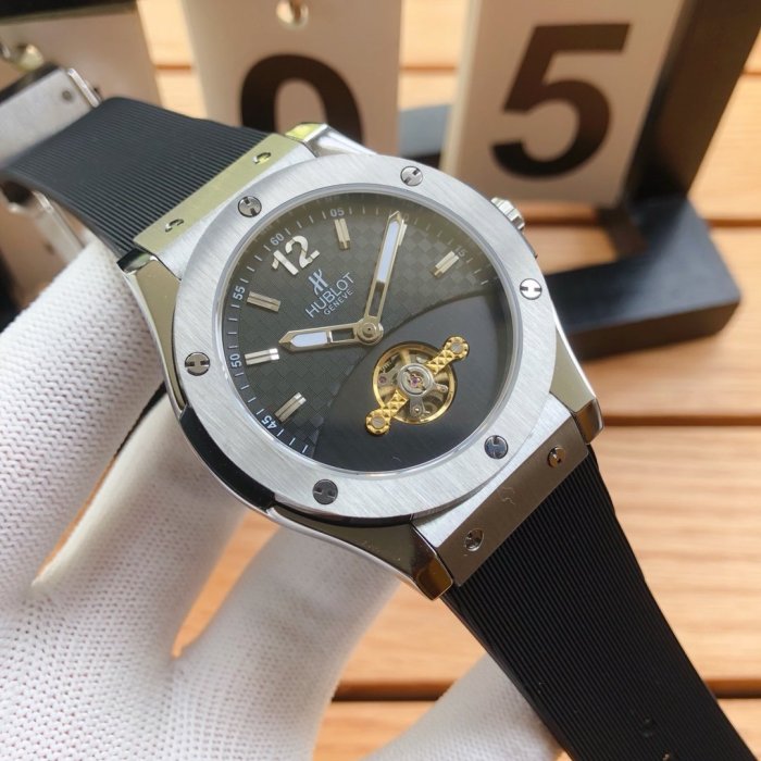 2020SS新作HUBLOT ウブロメンズ時計 スーパーコピー 6色