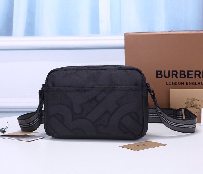 202103SS新作 Burberry バーバリー メンズ ショルダーバック スーパーコピー