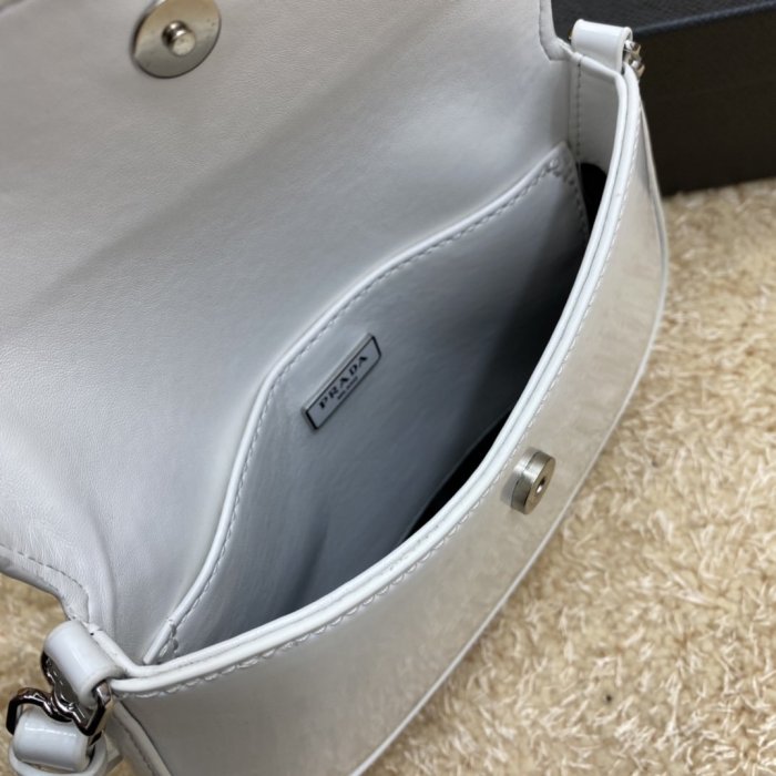 202103SS新作 Prada プラダ レディース ショルダーバックスーパーコピー