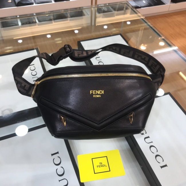 2020SS新作 FENDI フェンディ ショルダーバック スーパーコピー