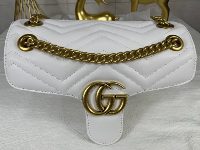 2021SS新作Gucci グッチ レディースショルダーバッグスーパーコピー