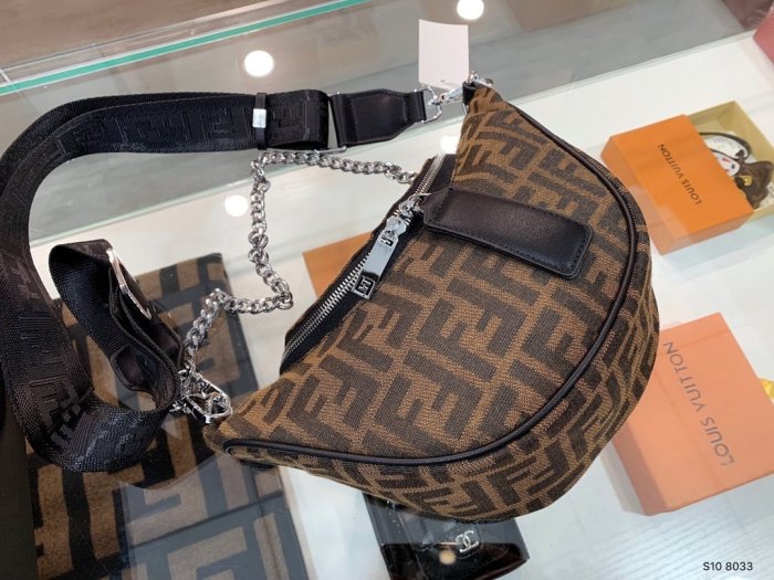 202103SS新作 FENDI フェンディ レディースショルダーバックスーパーコピー