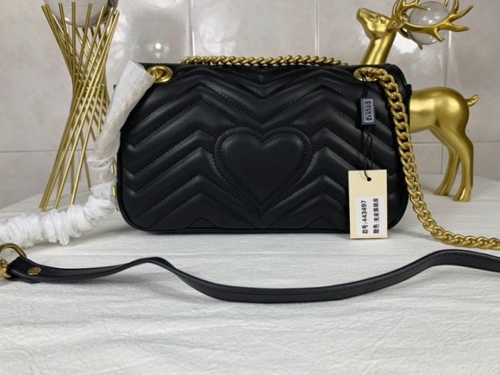 2021SS新作Gucci グッチ レディースショルダーバッグスーパーコピー