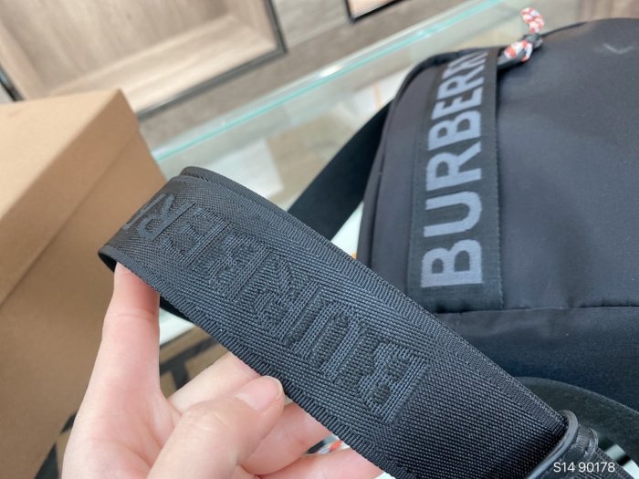 202103SS新作Burberryバーバリー レディース ショルダーバック スーパーコピー