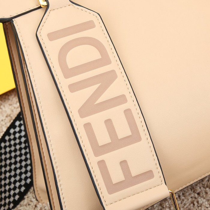 2021SS新作 FENDI フェンディ レディース ハンドバックスーパーコピー