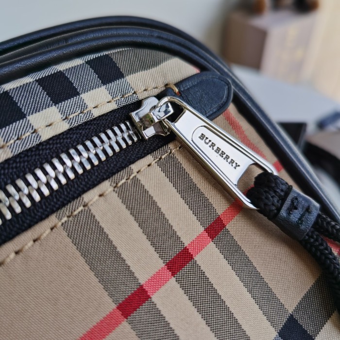 202103SS新作 Burberry バーバリー メンズ ショルダーバック スーパーコピー