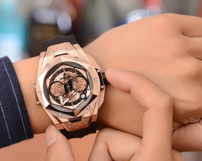 2020SS新作HUBLOT ウブロ メンズ 時計 スーパーコピー2色