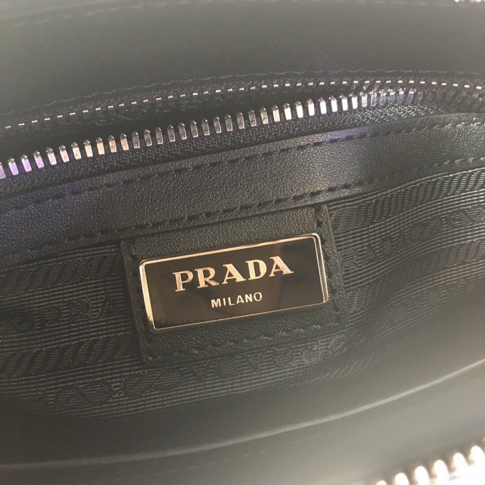 202103SS新作 メンズ Prada プラダ ショルダーバックスーパーコピー