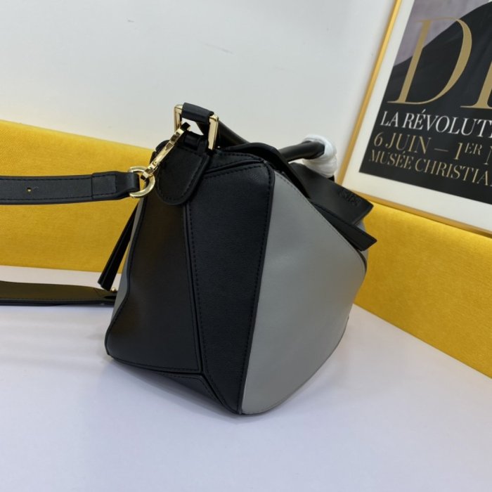 202106SS新作 LOEWE ロエベ レディース ショルダーバッグスーパーコピー