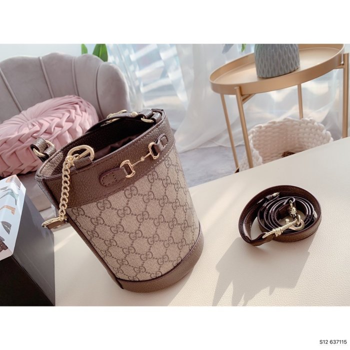 2021SS新作Gucci グッチ レディースショルダーバッグスーパーコピー