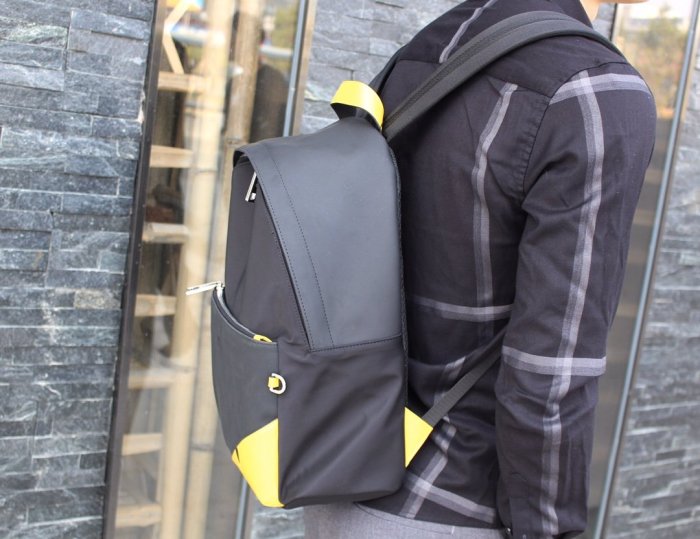 202105SS新作 FENDI フェンディ メンズ リュックバックスーパーコピー