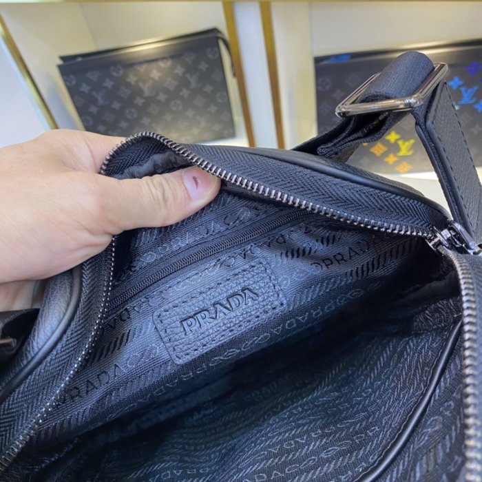 202103SS新作 メンズ Prada プラダ ショルダーバックスーパーコピー