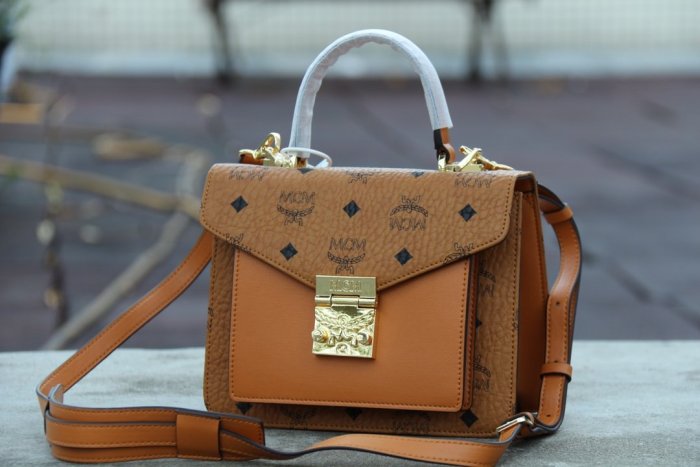 2020SS新作 MCM エムシーエム レディース ショルダーバック スーパーコピー