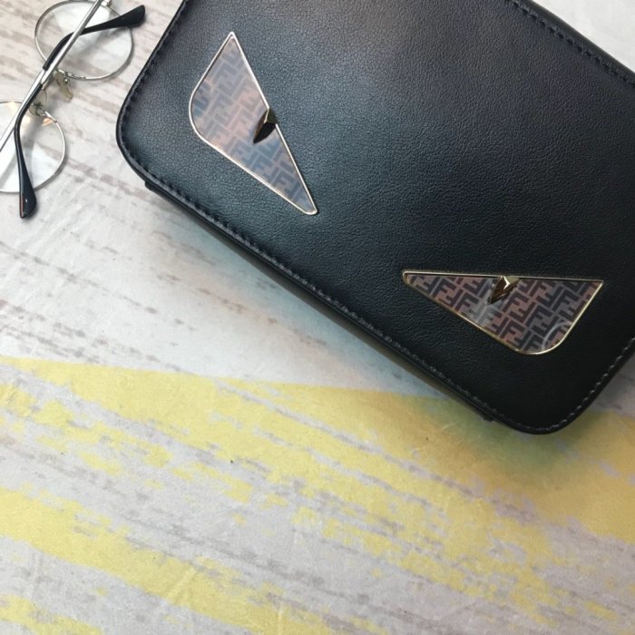 2020SS新作 FENDI フェンディ ショルダーバック スーパーコピー