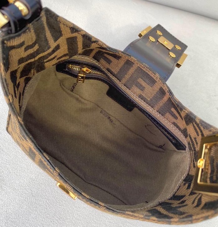 202103SS新作 FENDI フェンディ レディースショルダーバックスーパーコピー