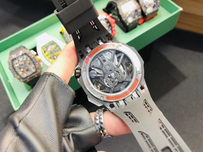 2020SS新作ROGER DUBUISロジェデュブイメンズ時計 スーパーコピー