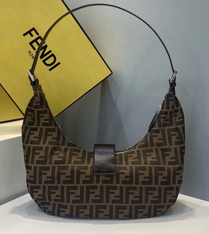 202103SS新作 FENDI フェンディ レディースショルダーバックスーパーコピー
