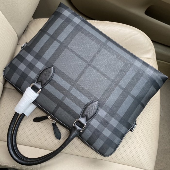 2021SS新作 Burberry バーバリー メンズ ハンドバックスーパーコピー