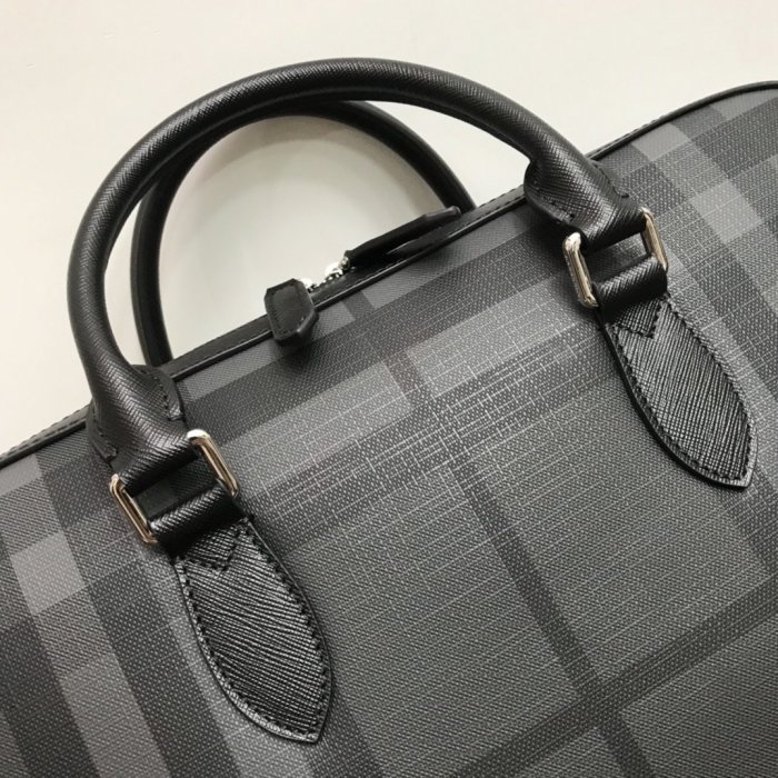 2020SS新作 Burberry バーバリー メンズ ハンドバックスーパーコピー