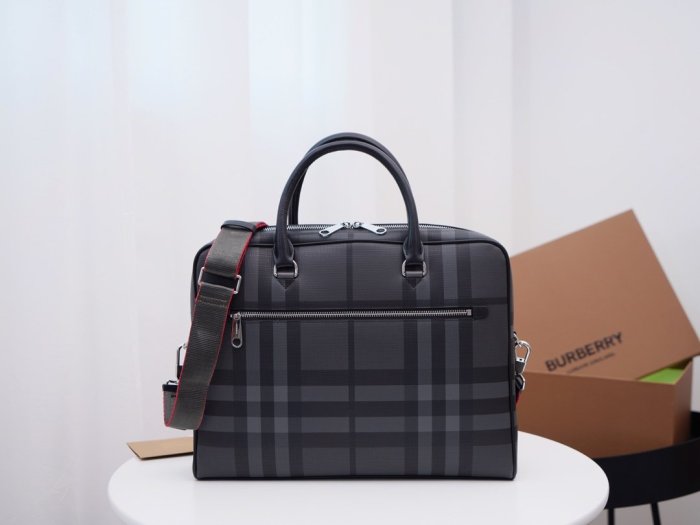2021SS新作 Burberry バーバリー メンズ ハンドバックスーパーコピー
