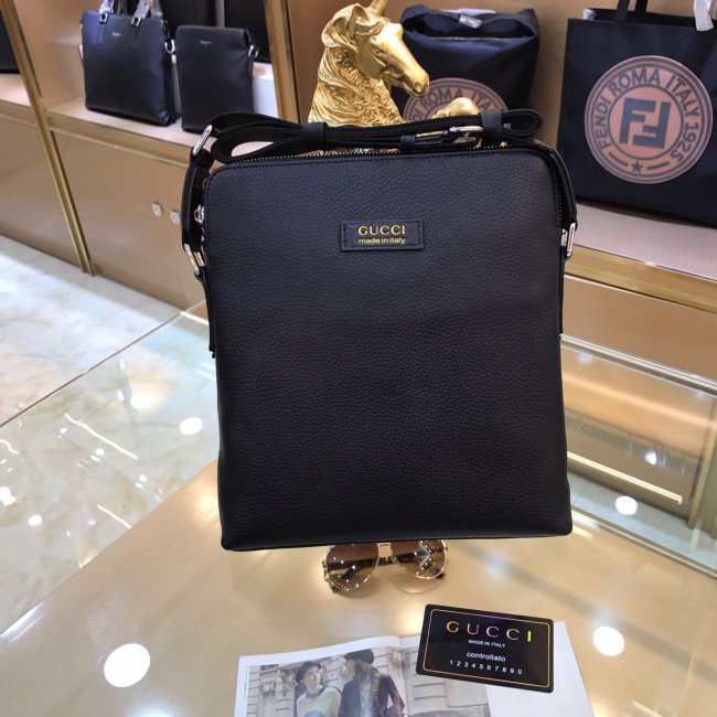 2020SS新作 Gucci グッチ メンズ ショルダーバックスーパーコピー